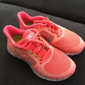 Women’s Nike shoes